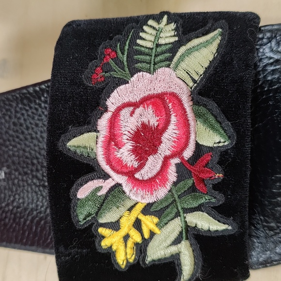 Henry Ferrera velvet slides - Picture 8 of 8